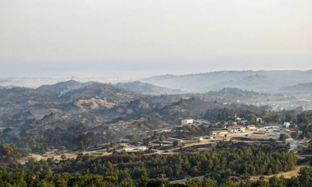 Φωτιά στη Ρόδο: Δεν υπάρχει ενεργό μέτωπο – Πόσα στρέμματα κάηκαν